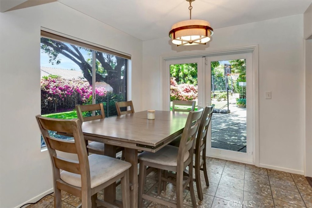 11111 Magda Lane