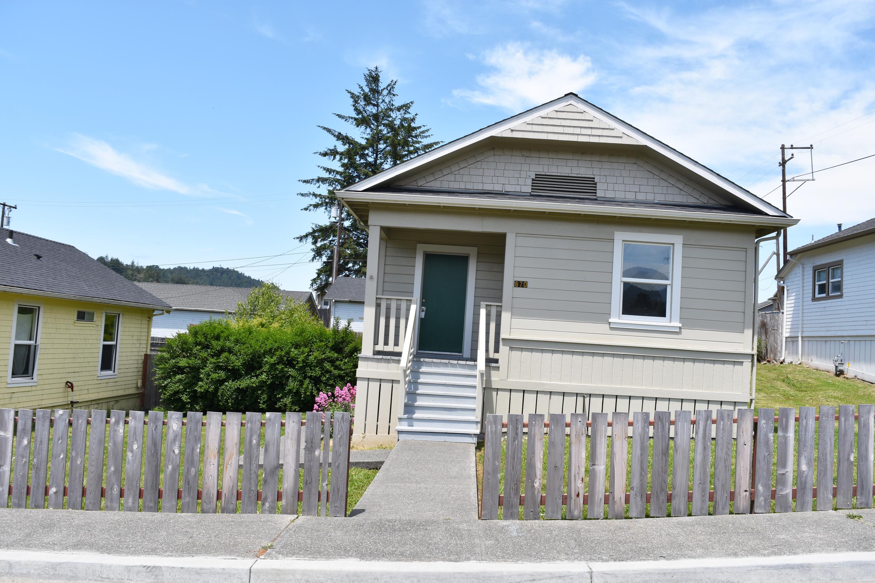 670 4th Street