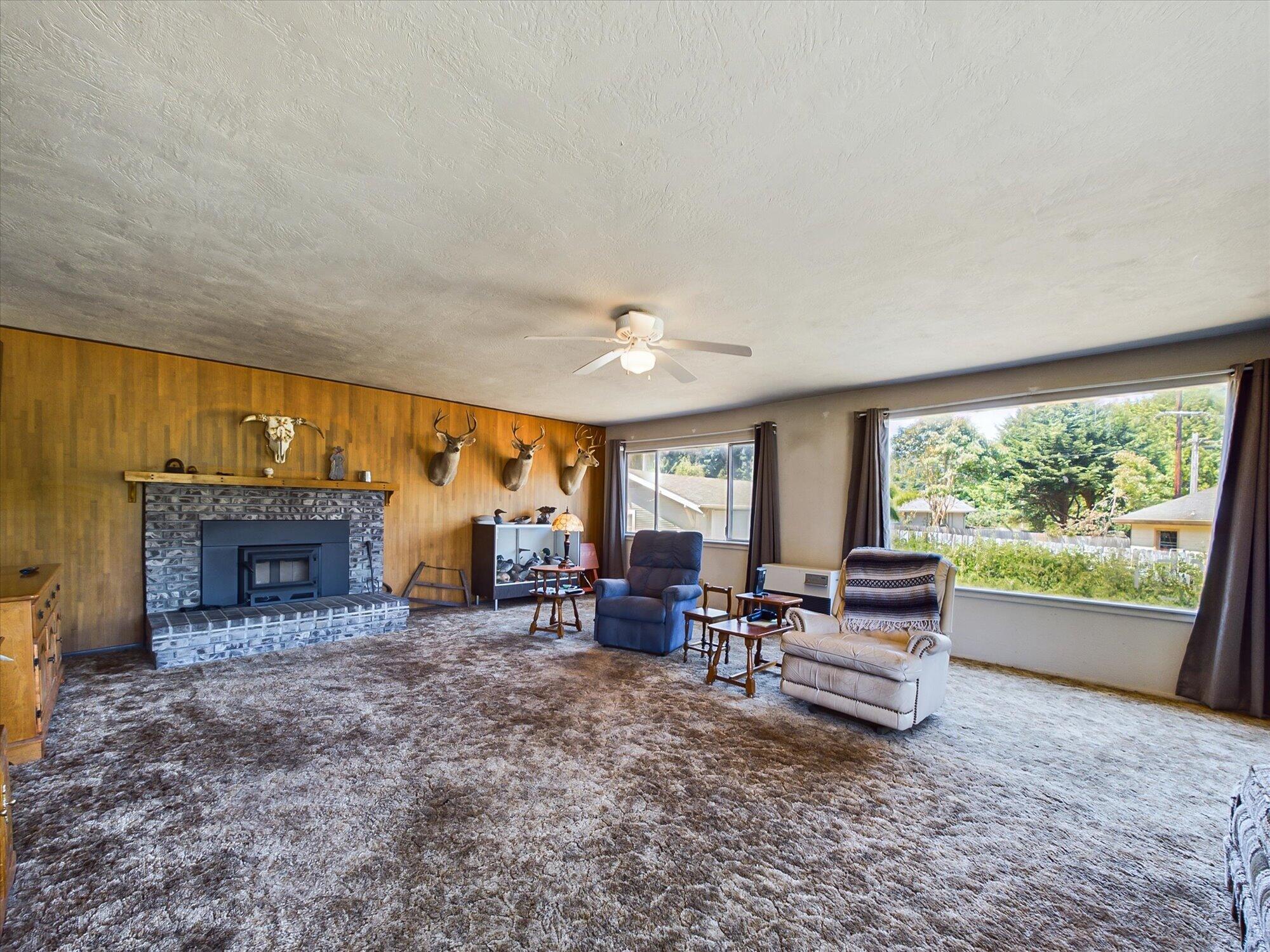 405 Ogle Avenue