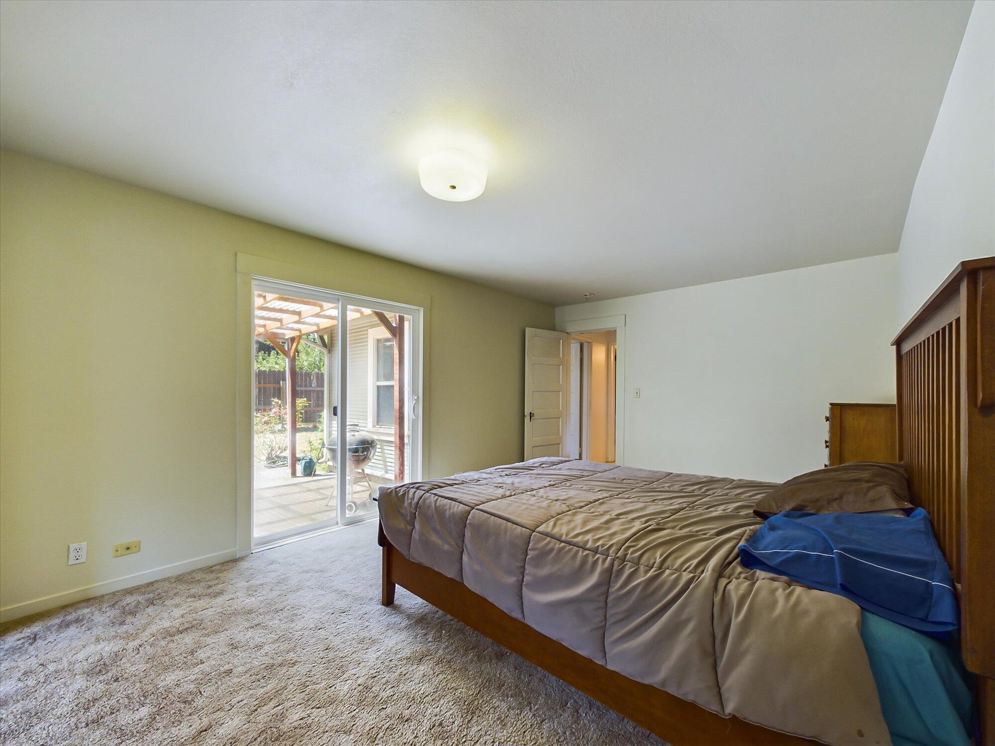 405 Ogle Avenue