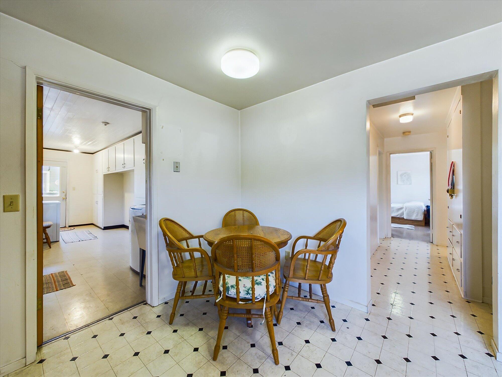 405 Ogle Avenue