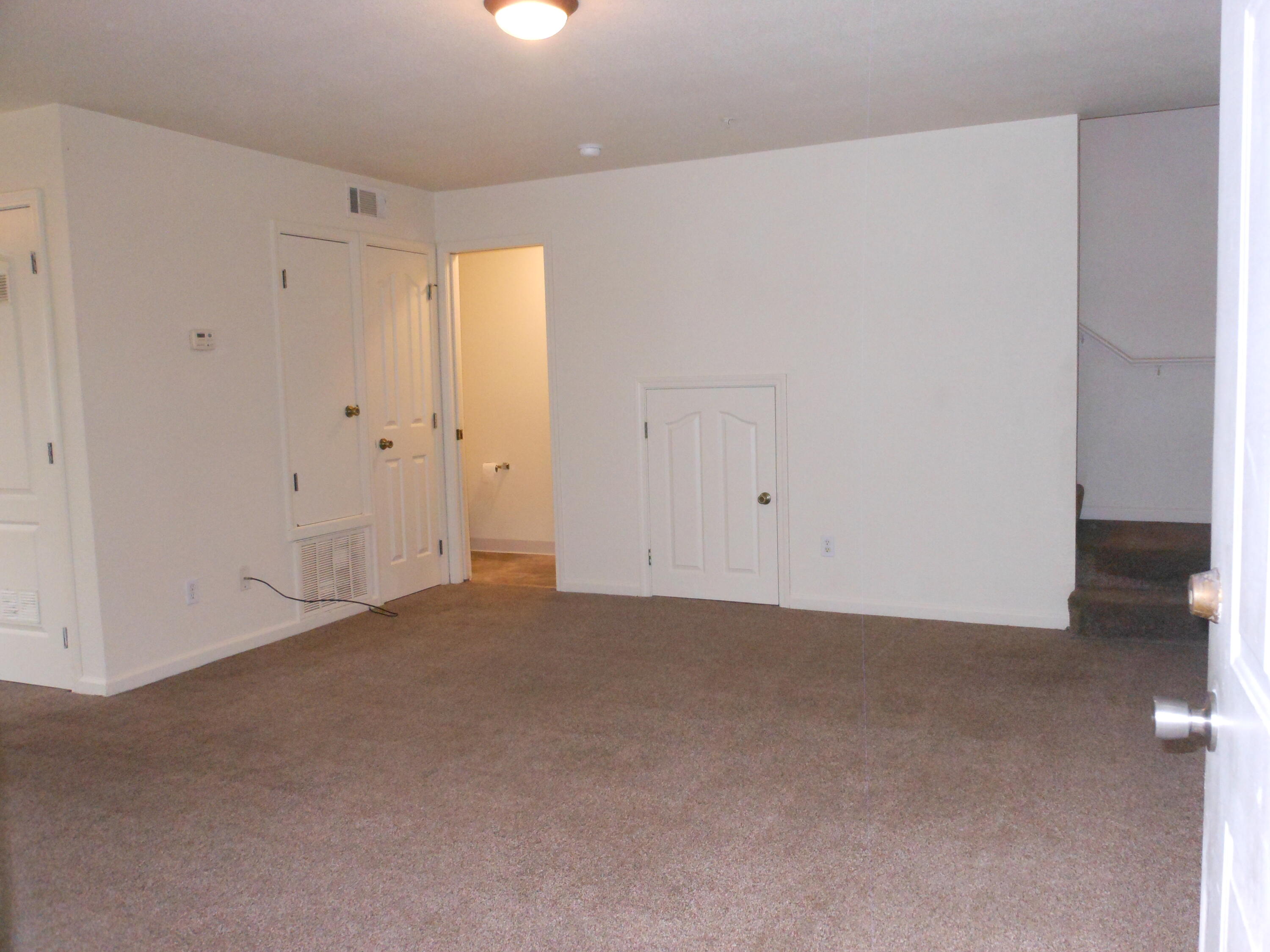 2989 Rainbow Lane