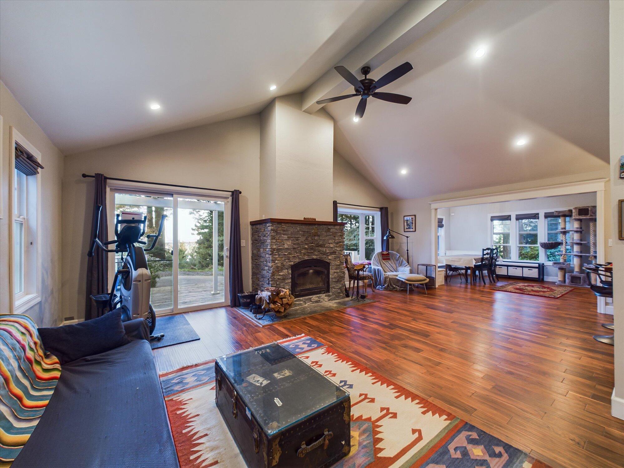 6787 Clover Lane