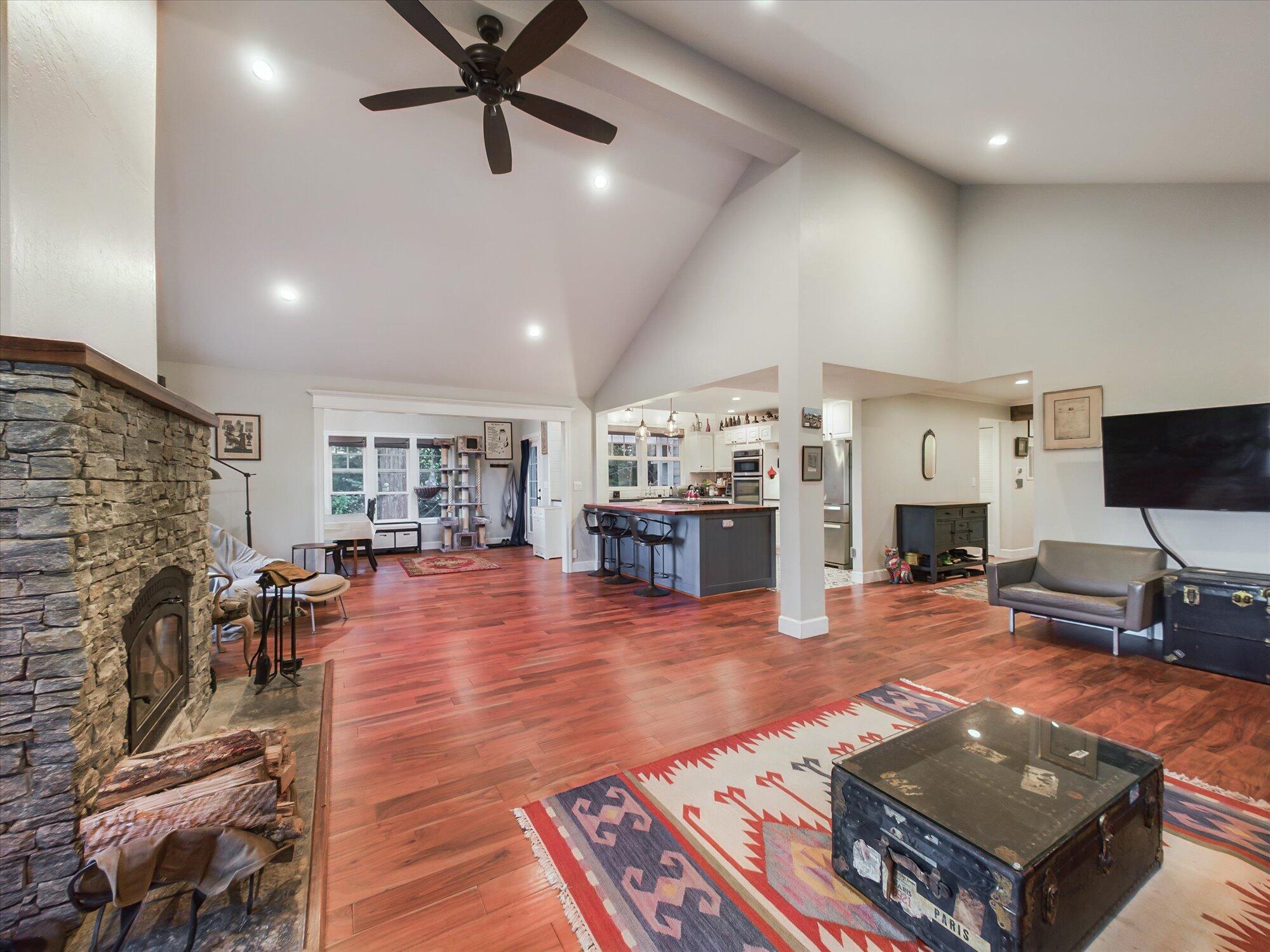 6787 Clover Lane