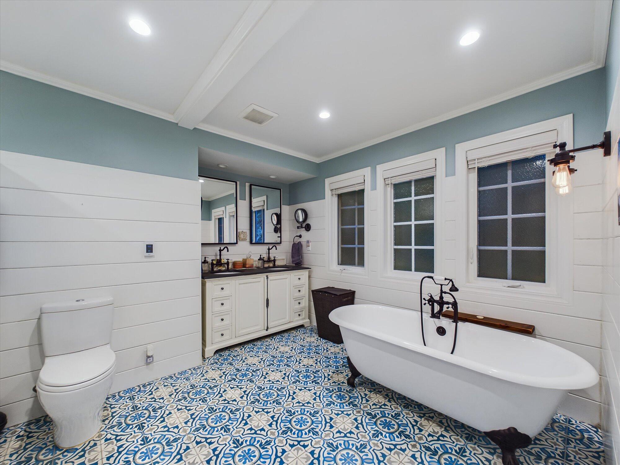 6787 Clover Lane