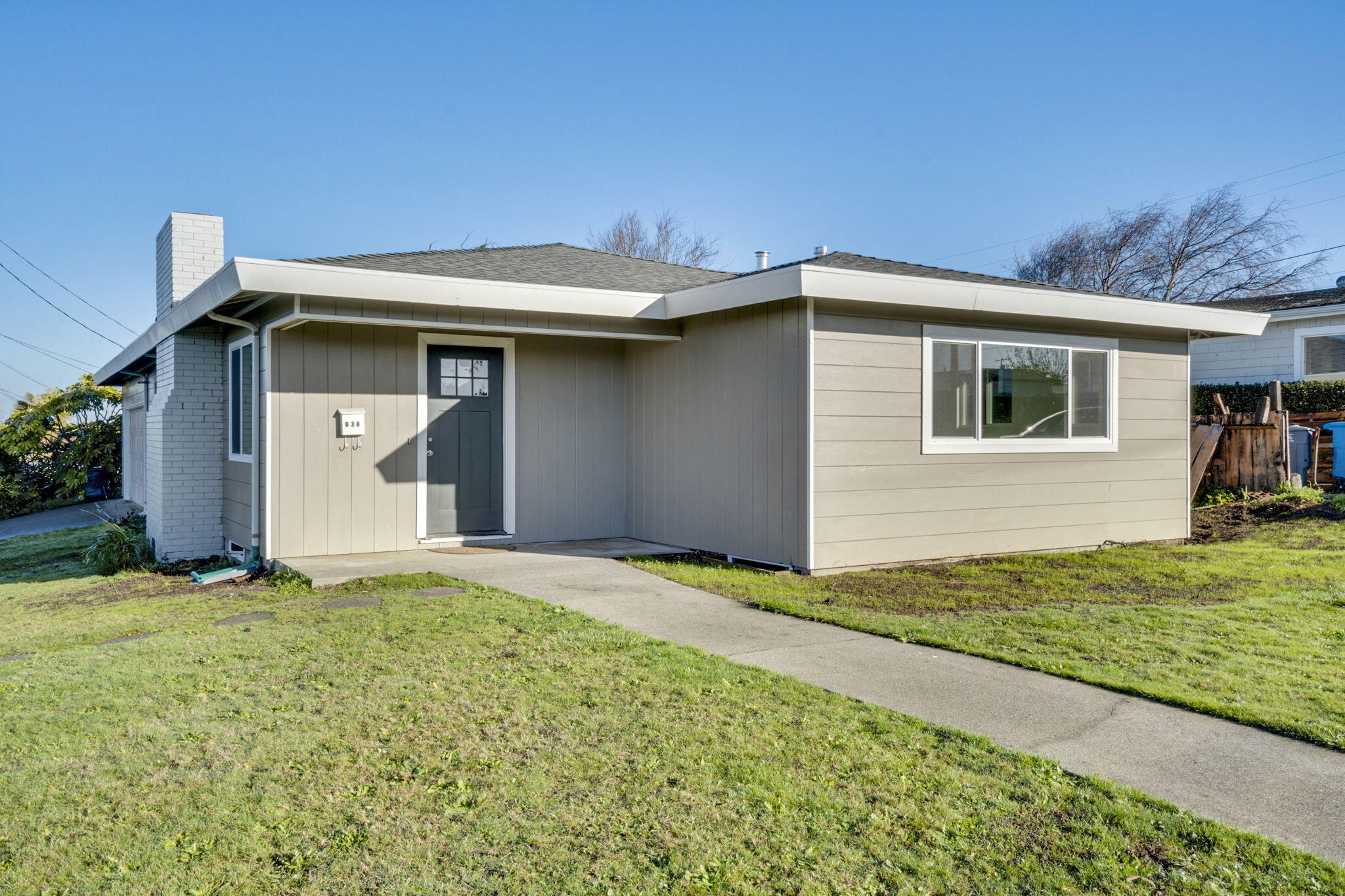 838 Mccullens Avenue
