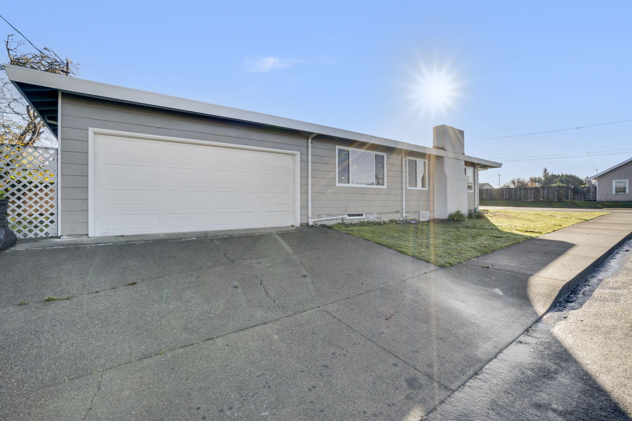 838 Mccullens Avenue