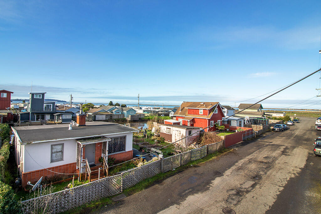 105 Crab Street