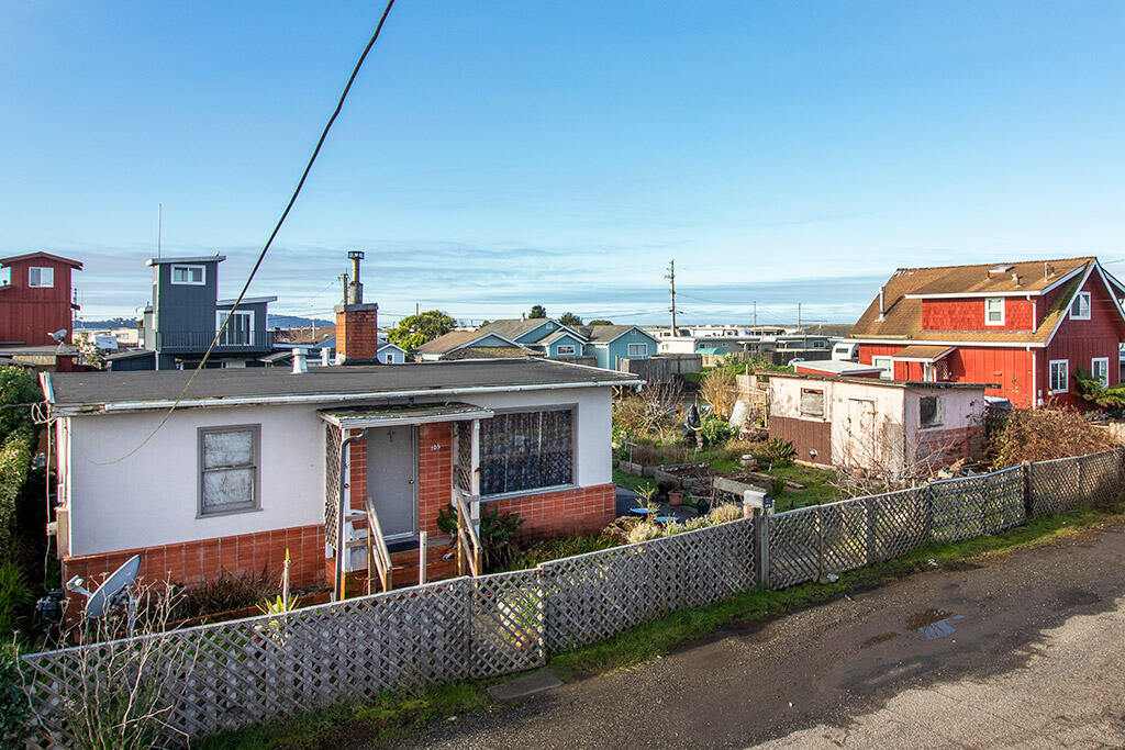 105 Crab Street