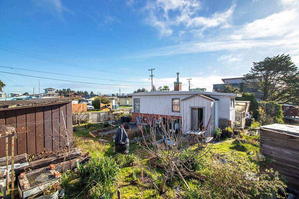 105 Crab Street