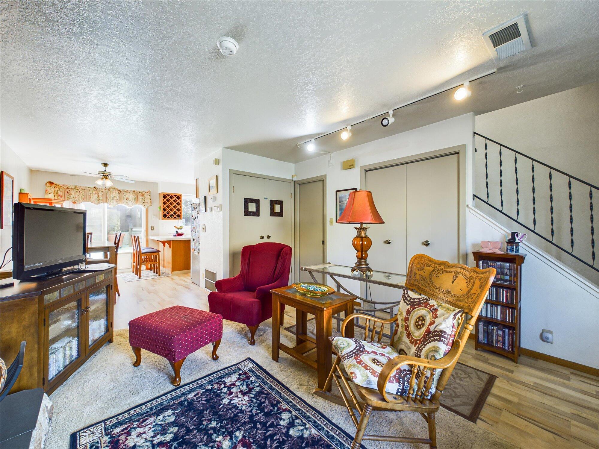 931 Hill #7 Street