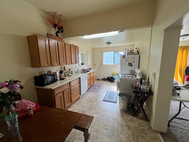 3021 Spring Street