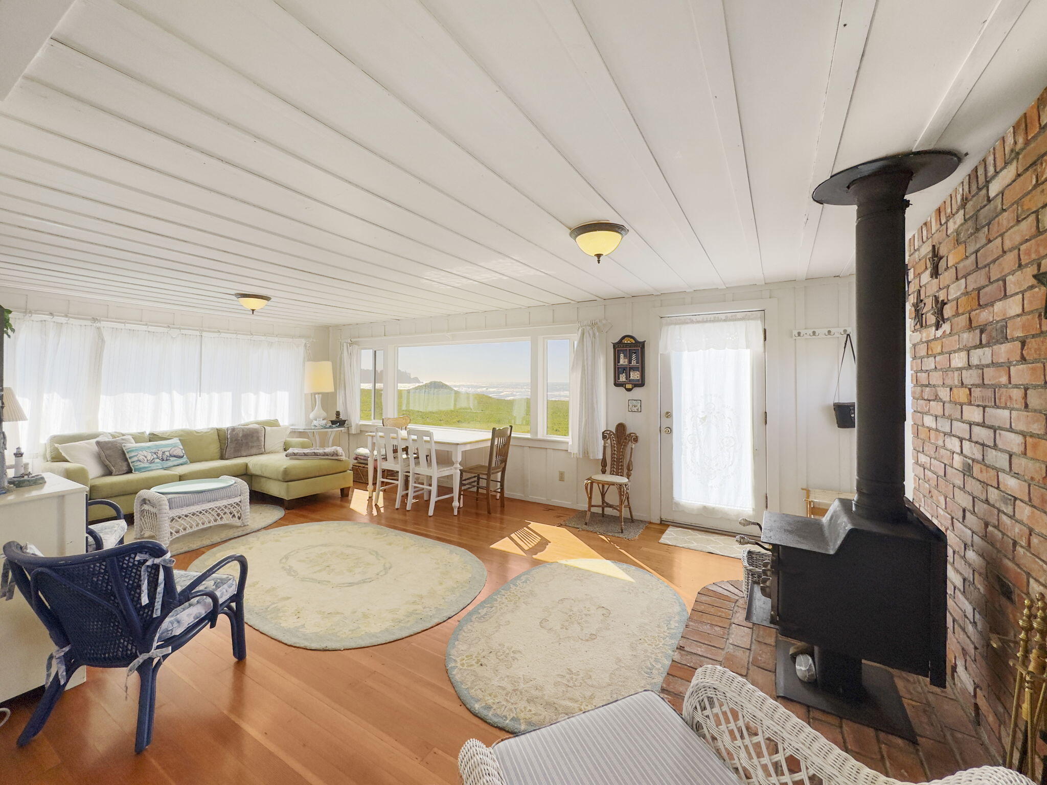 644 Shore Lane