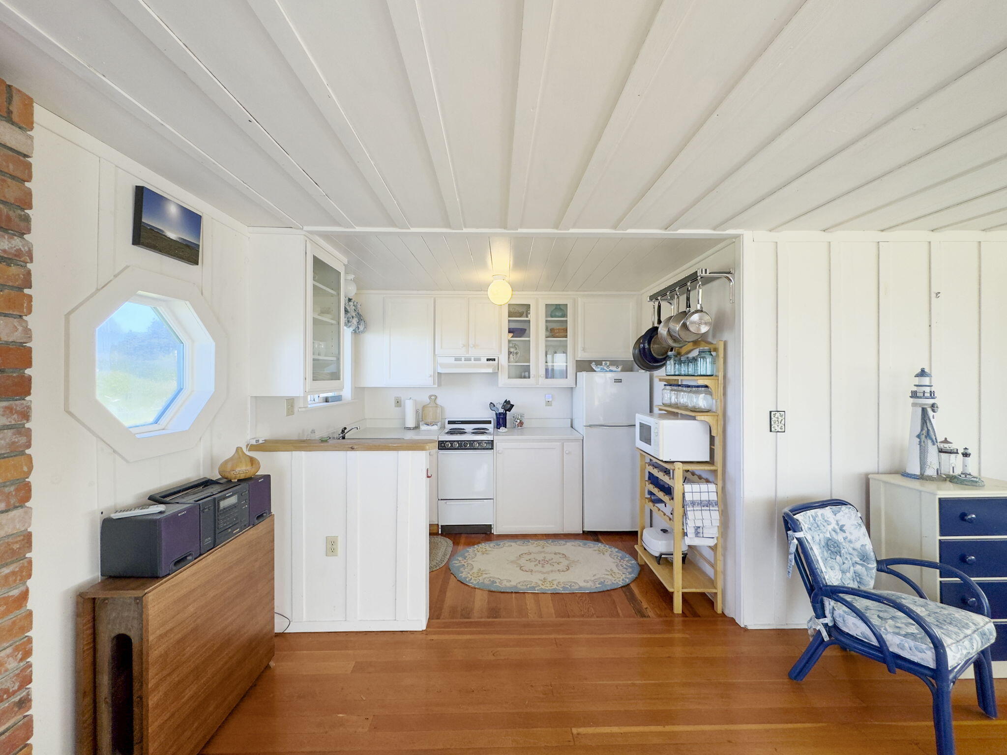 644 Shore Lane
