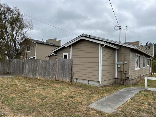 385 Davis Street