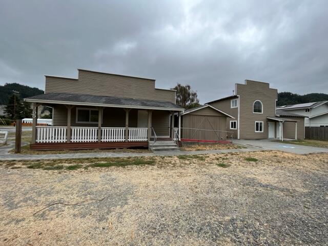 385 Davis Street