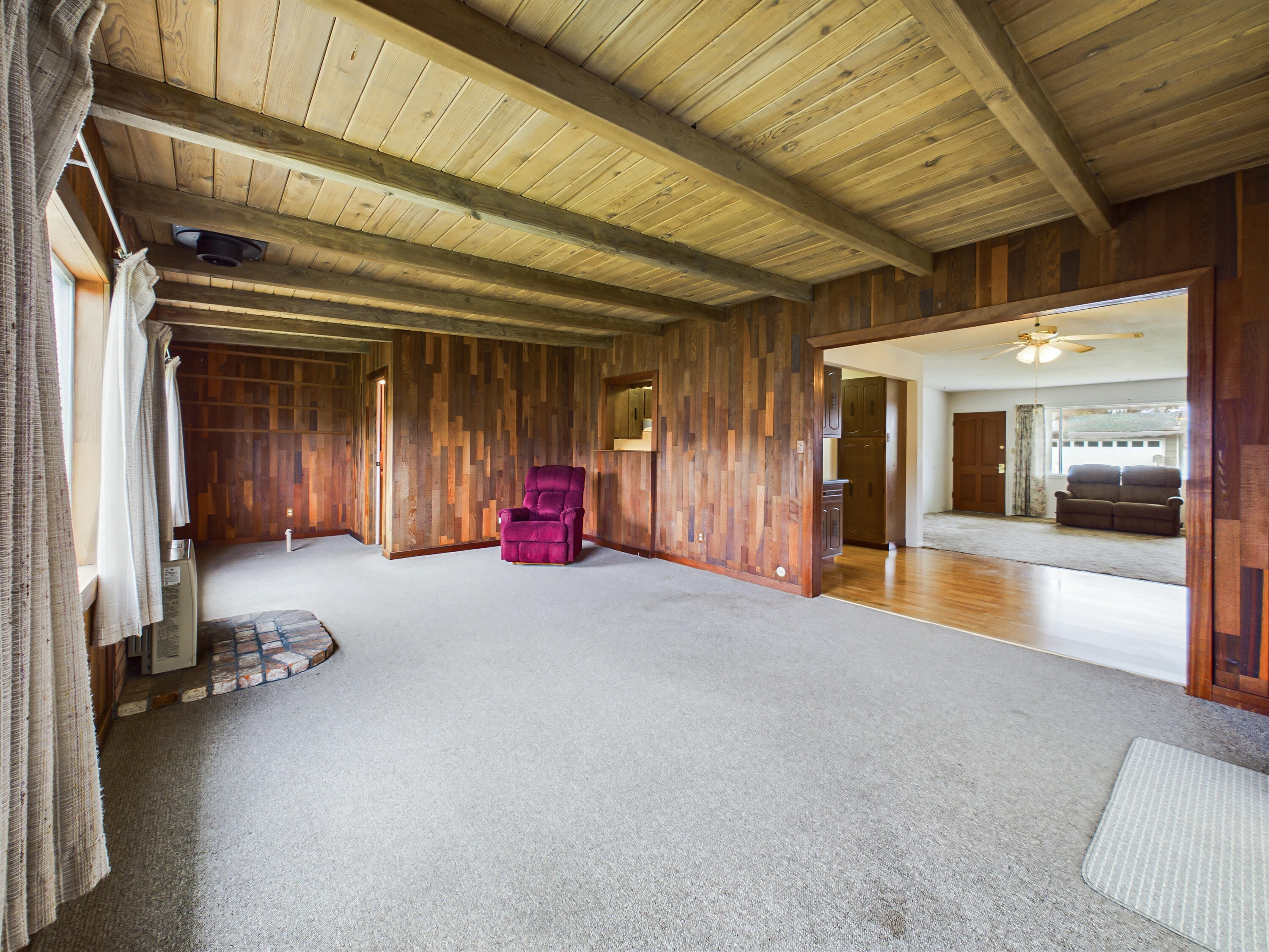 2560 Davis Way