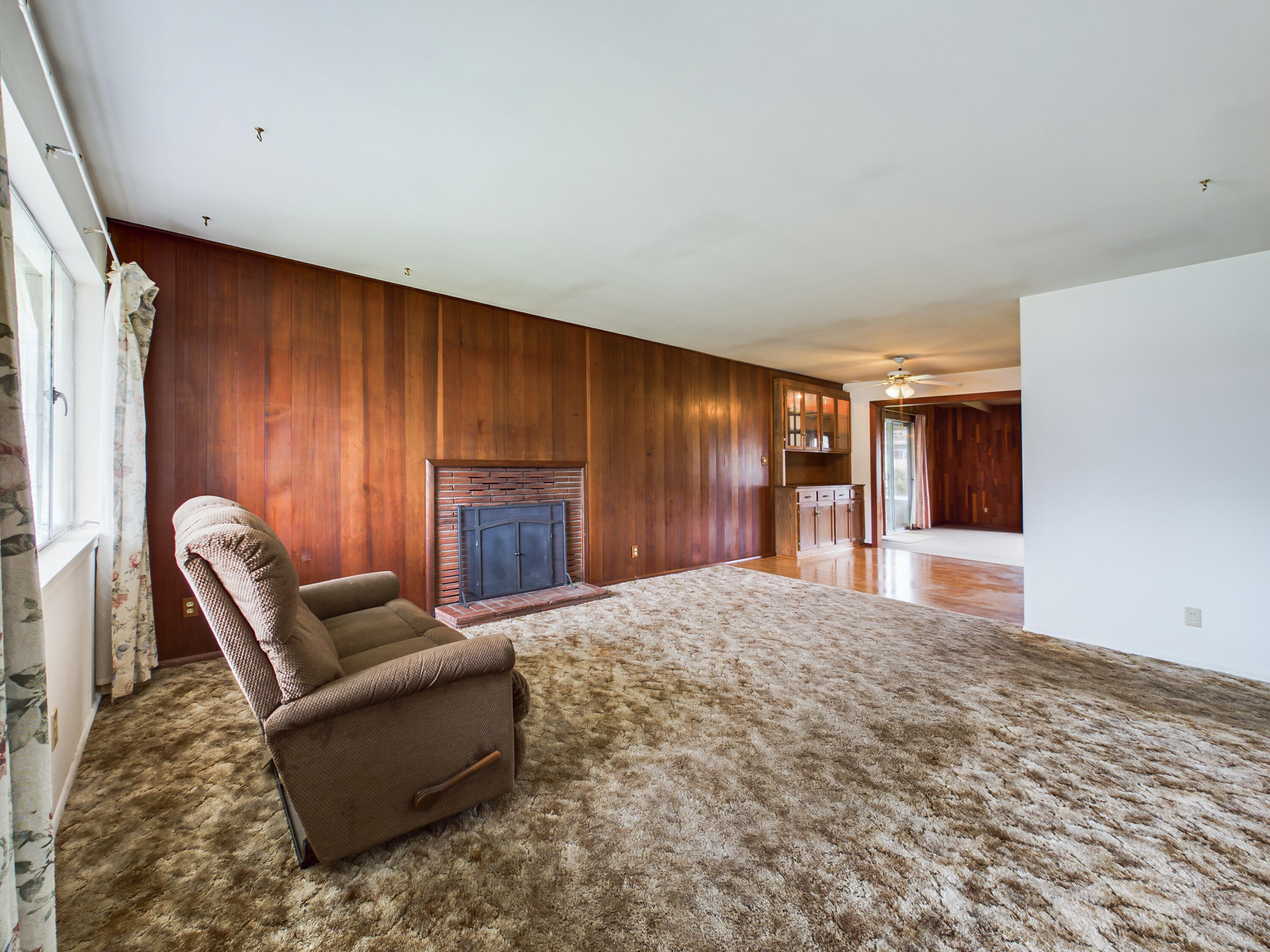 2560 Davis Way
