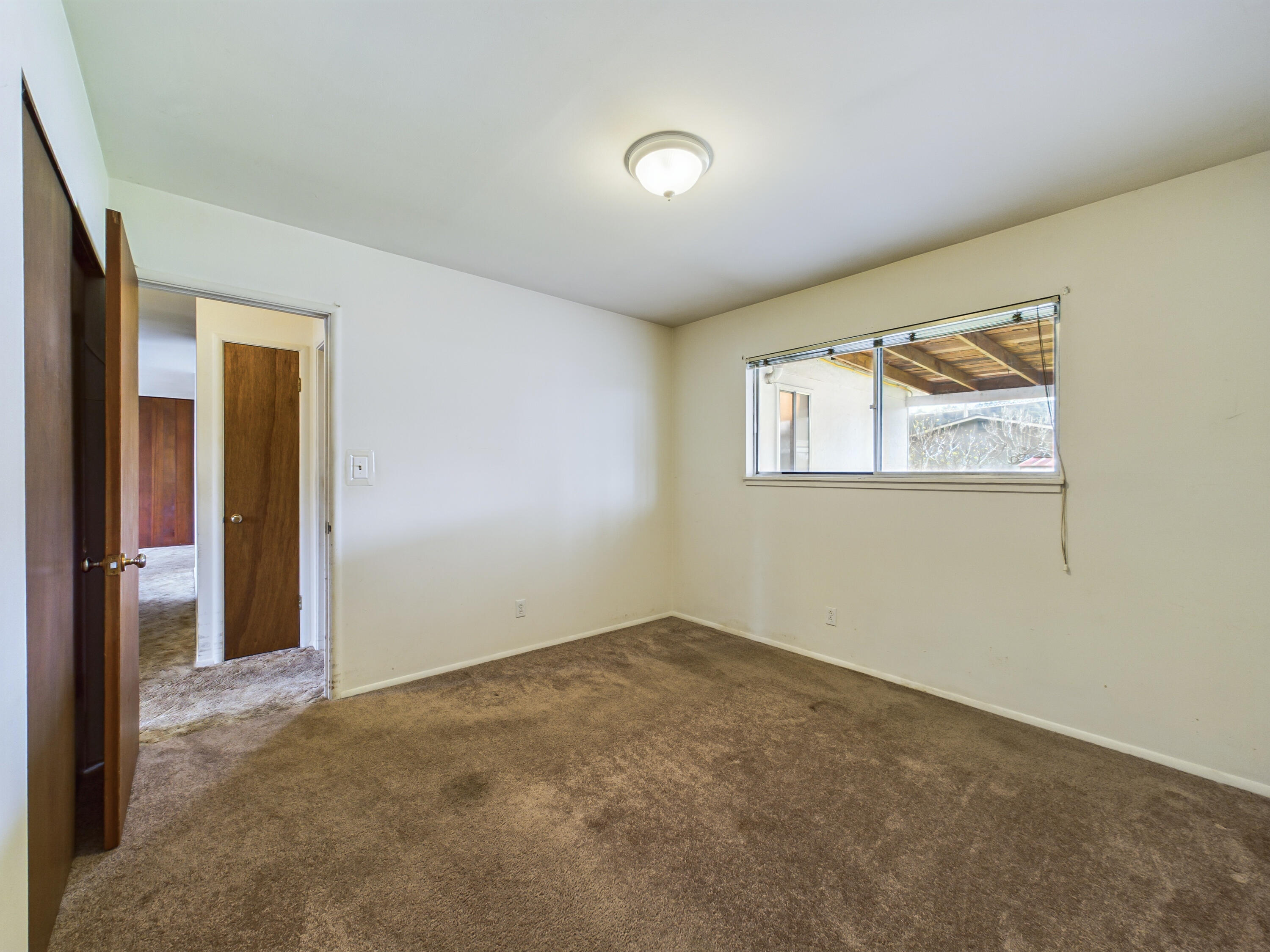 2560 Davis Way