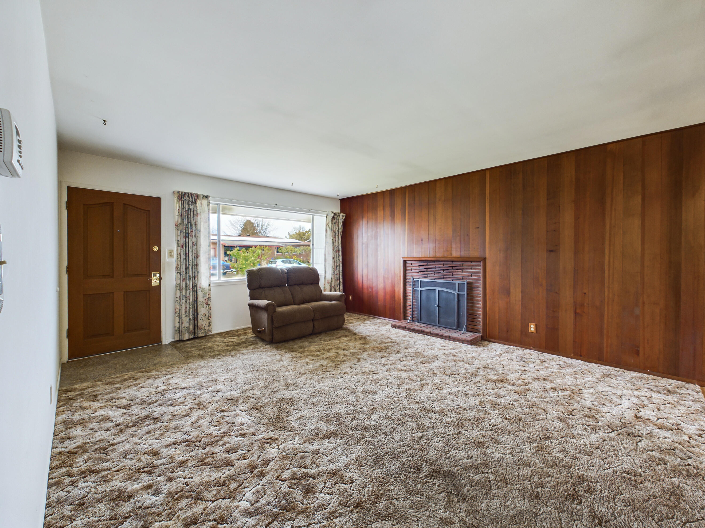 2560 Davis Way