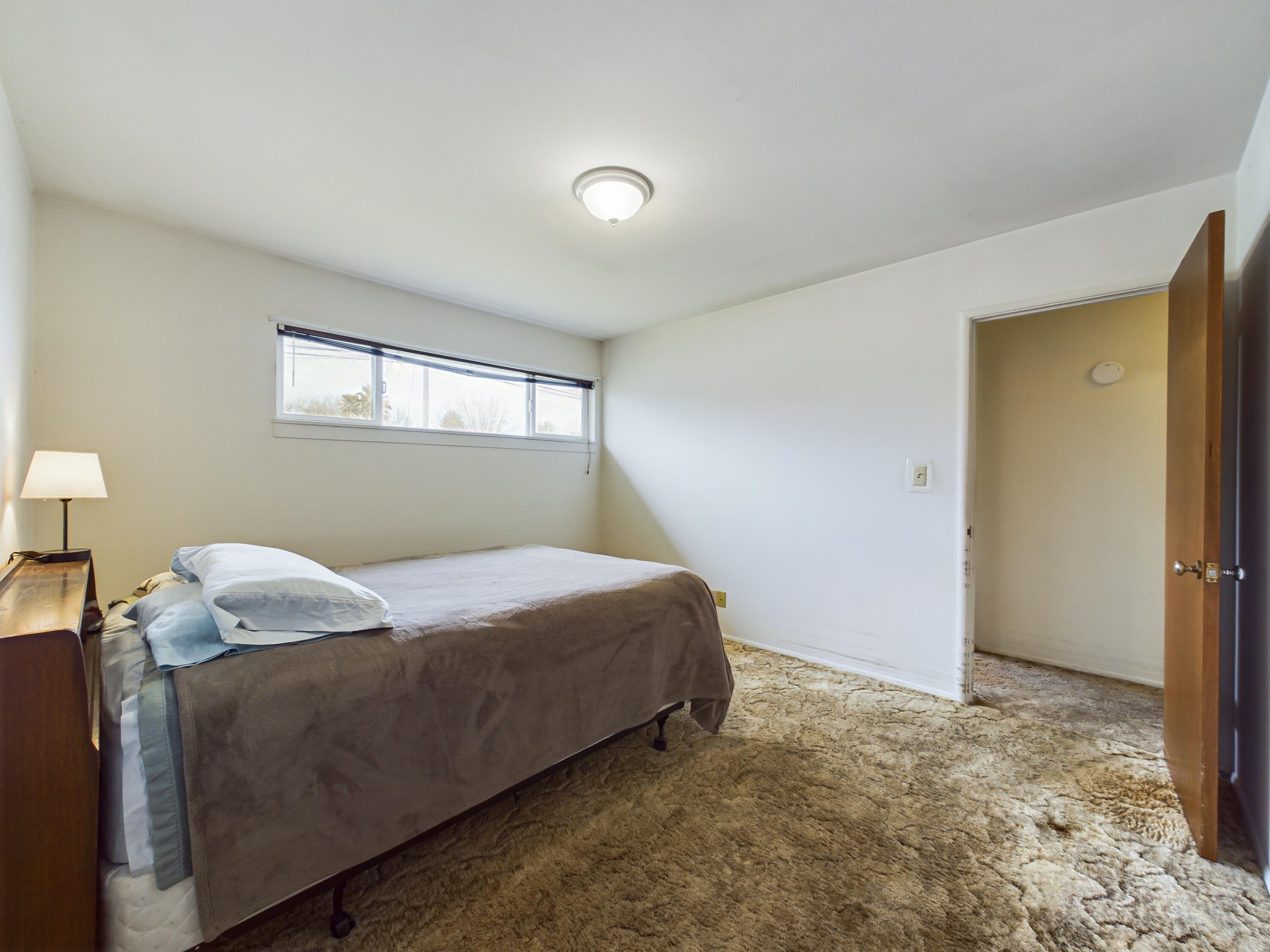 2560 Davis Way