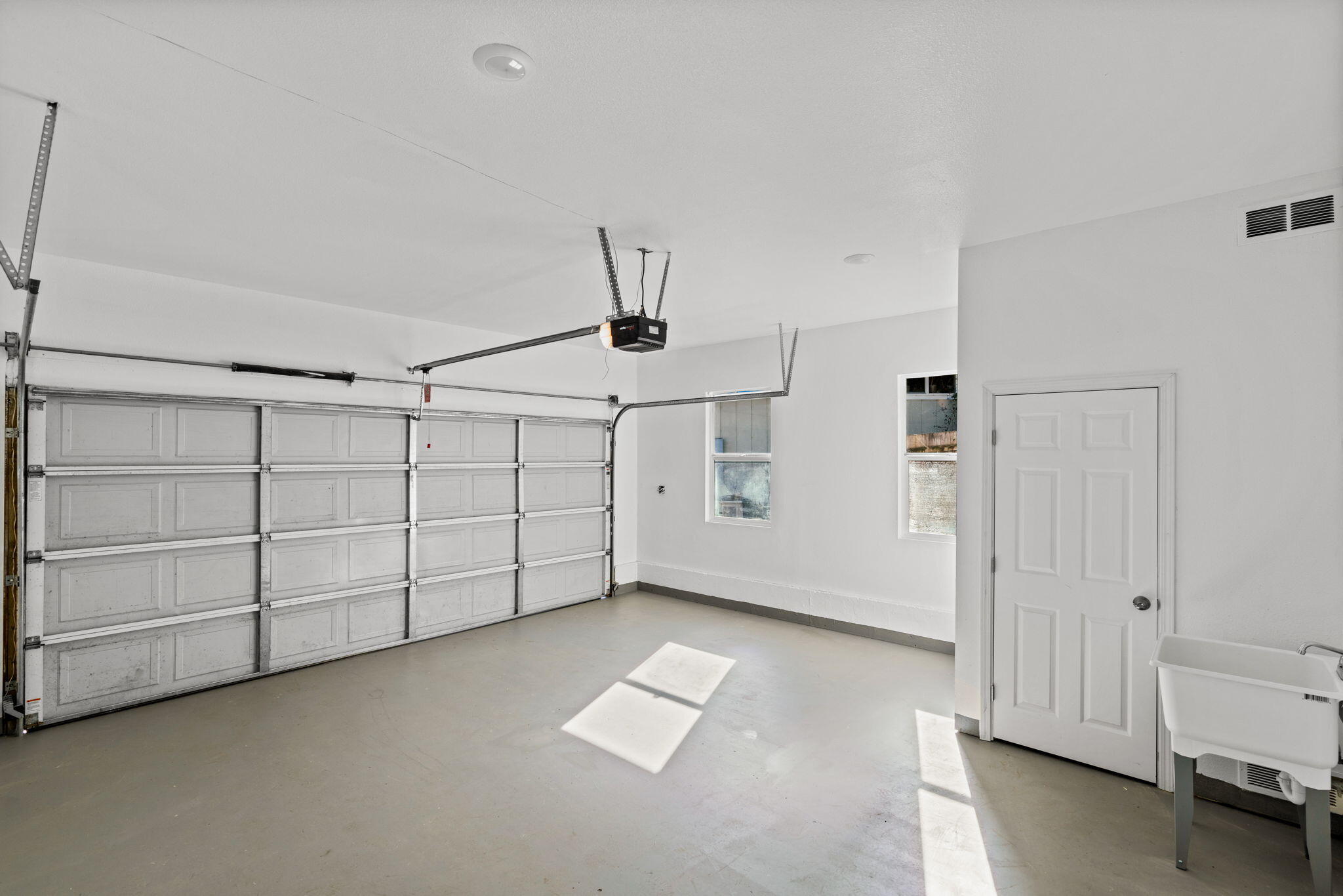3980 Hillside Court