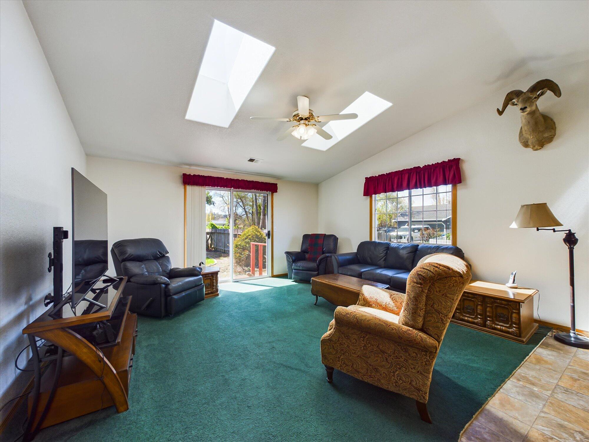 1900 Heartwood Drive, McKinleyville