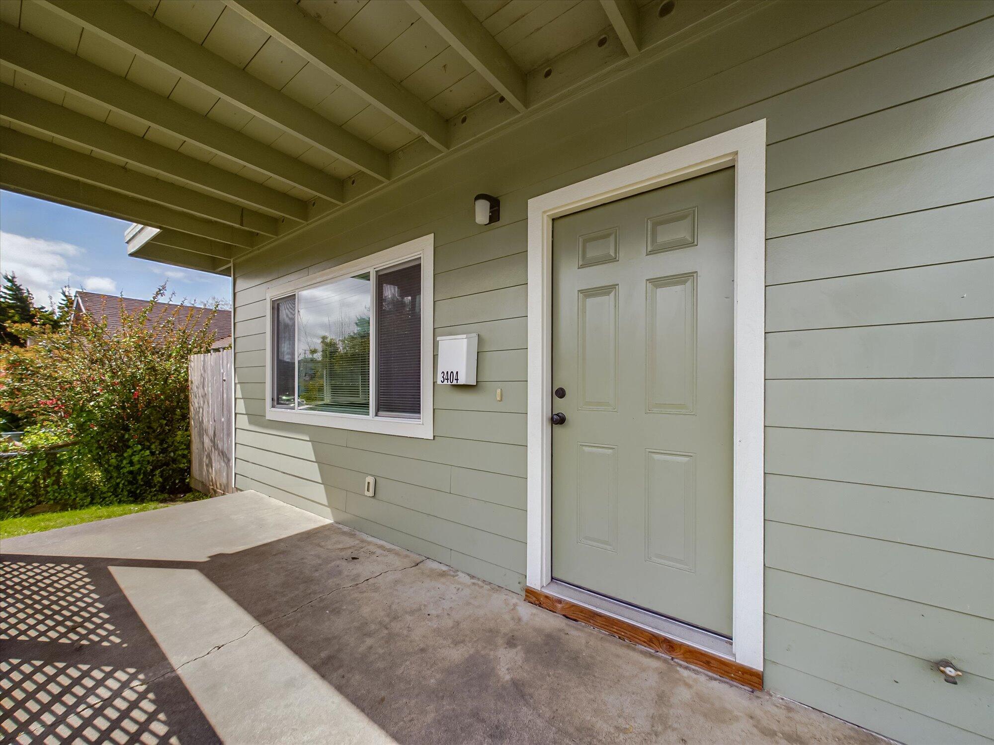 3404 Oregon Street