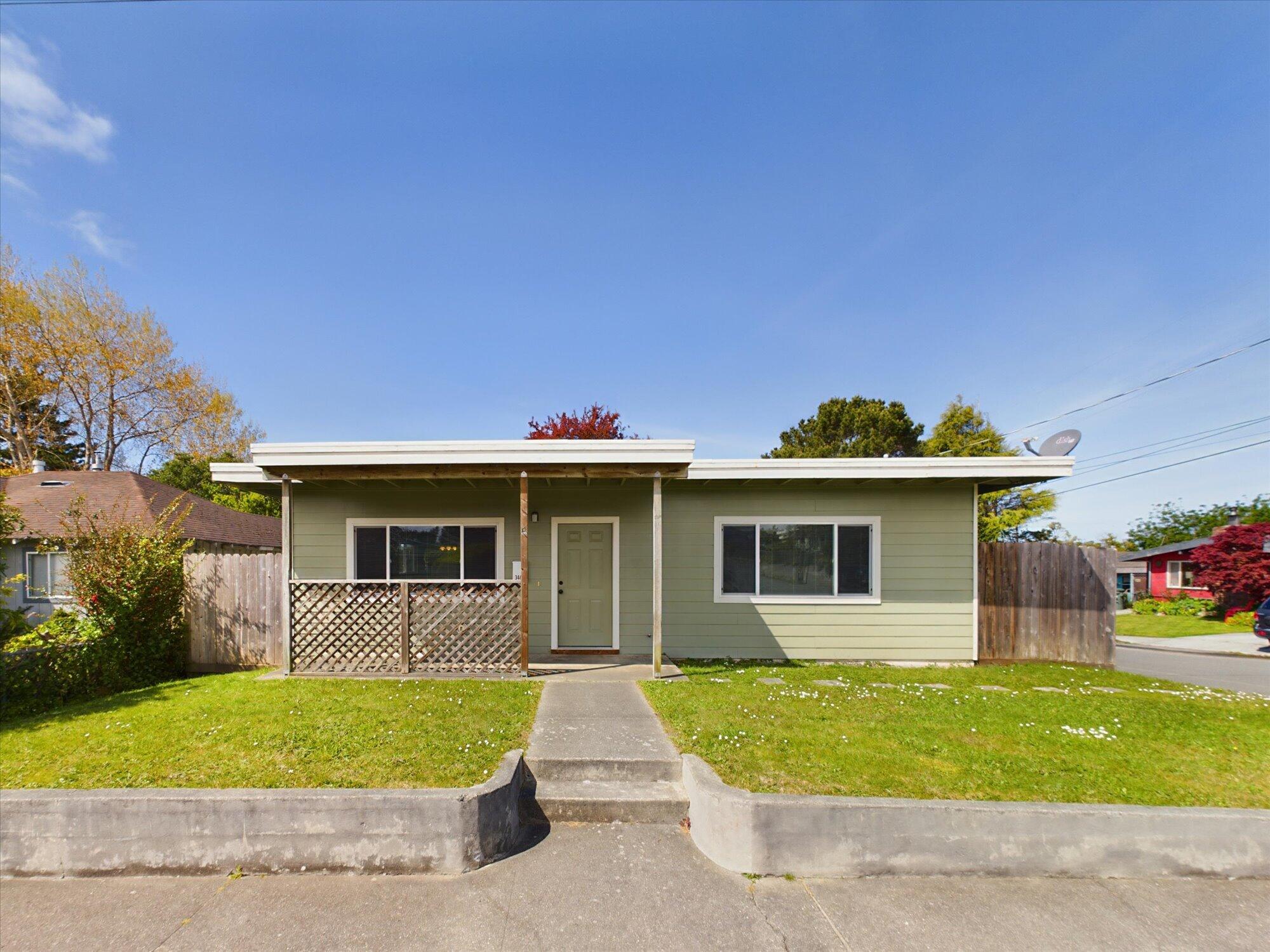 3404 Oregon Street