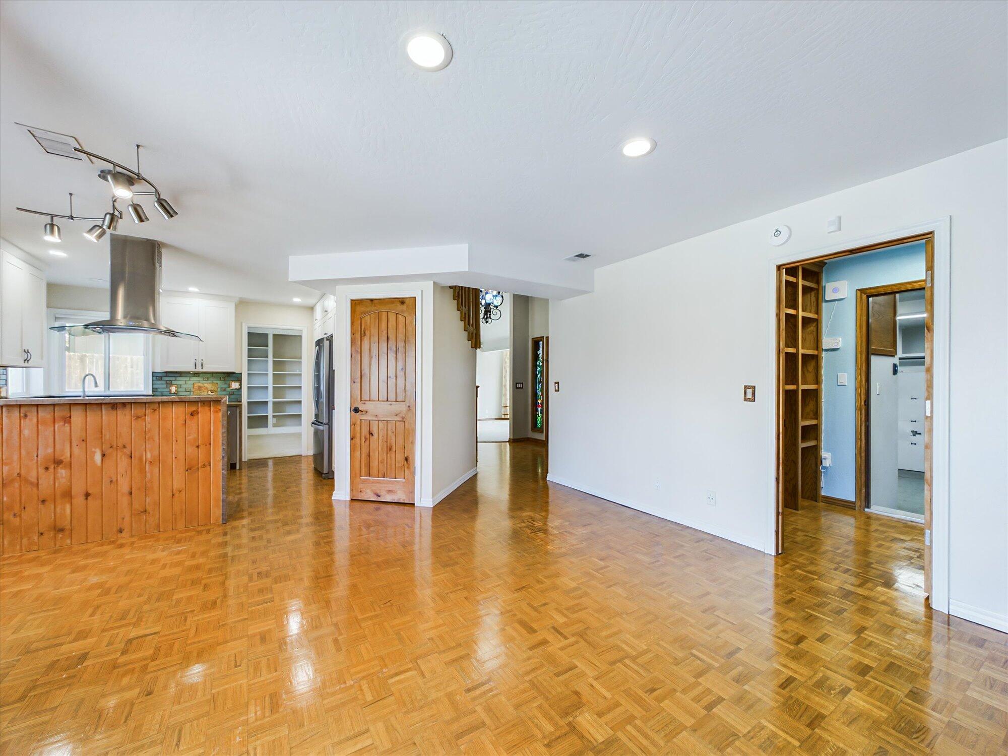 4971 Lundblade Drive