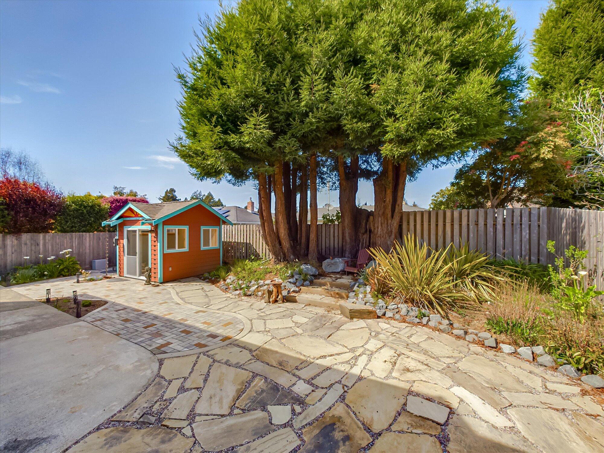 4971 Lundblade Drive