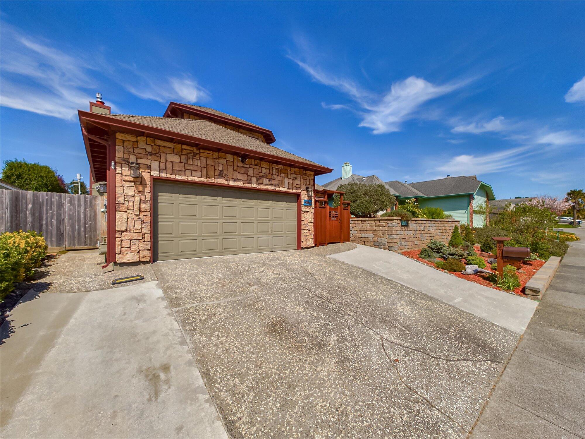 4971 Lundblade Drive