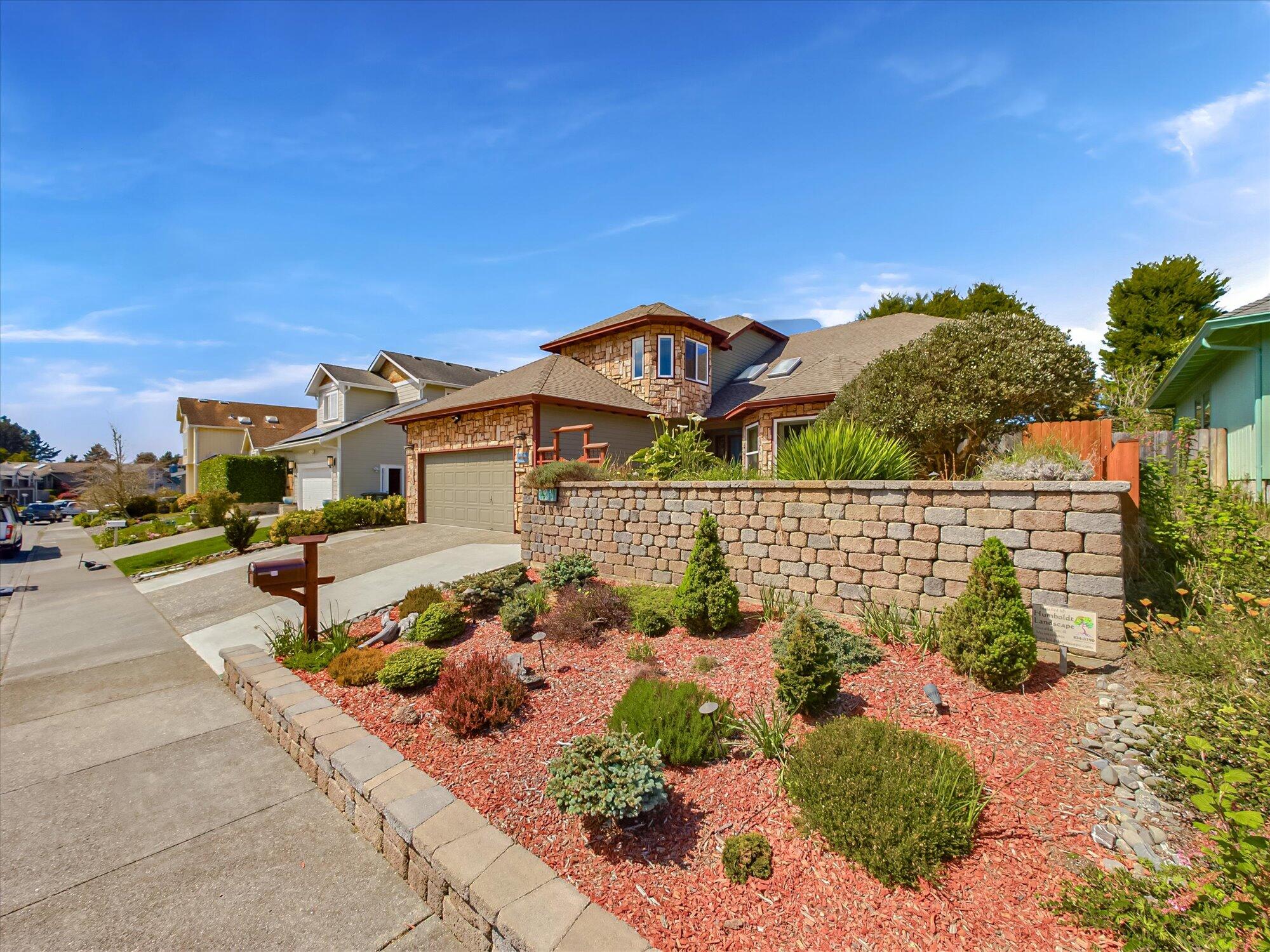 4971 Lundblade Drive