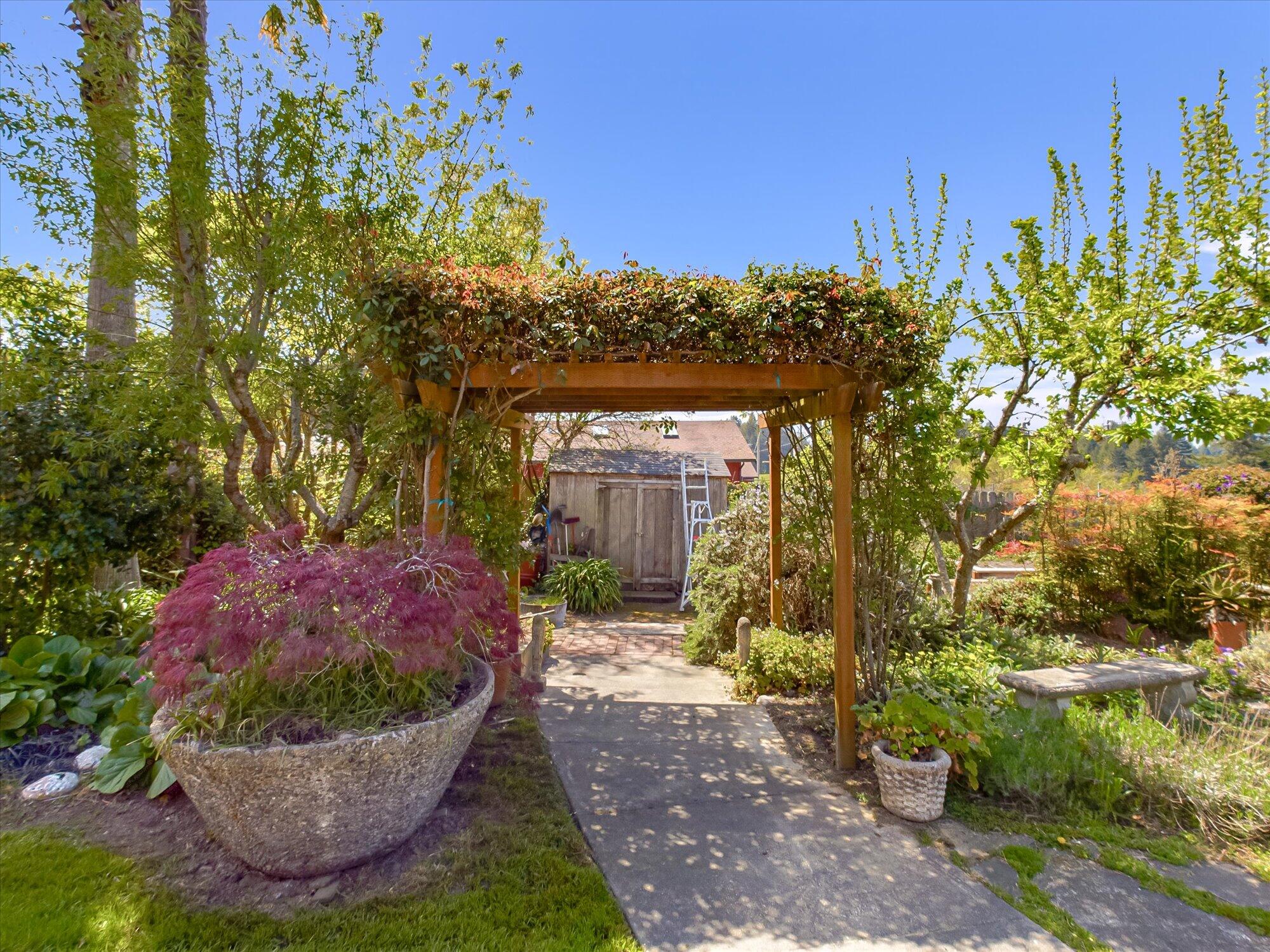 366 Garland Avenue