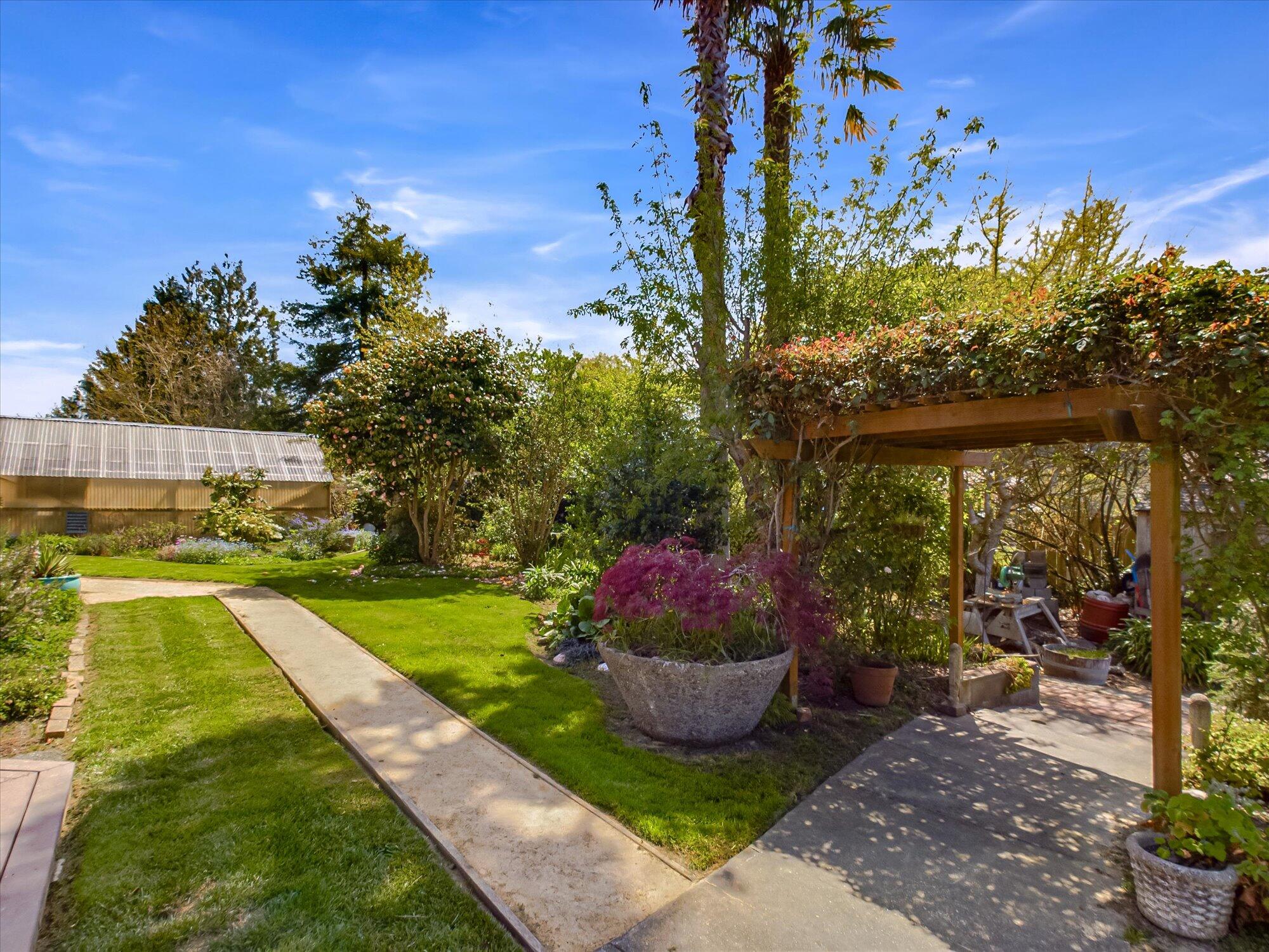 366 Garland Avenue