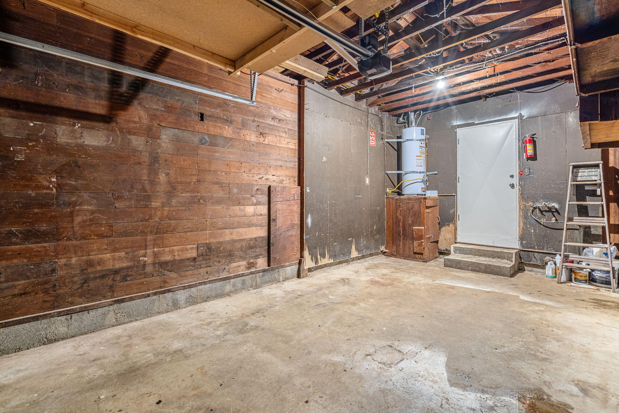 3558 High Street