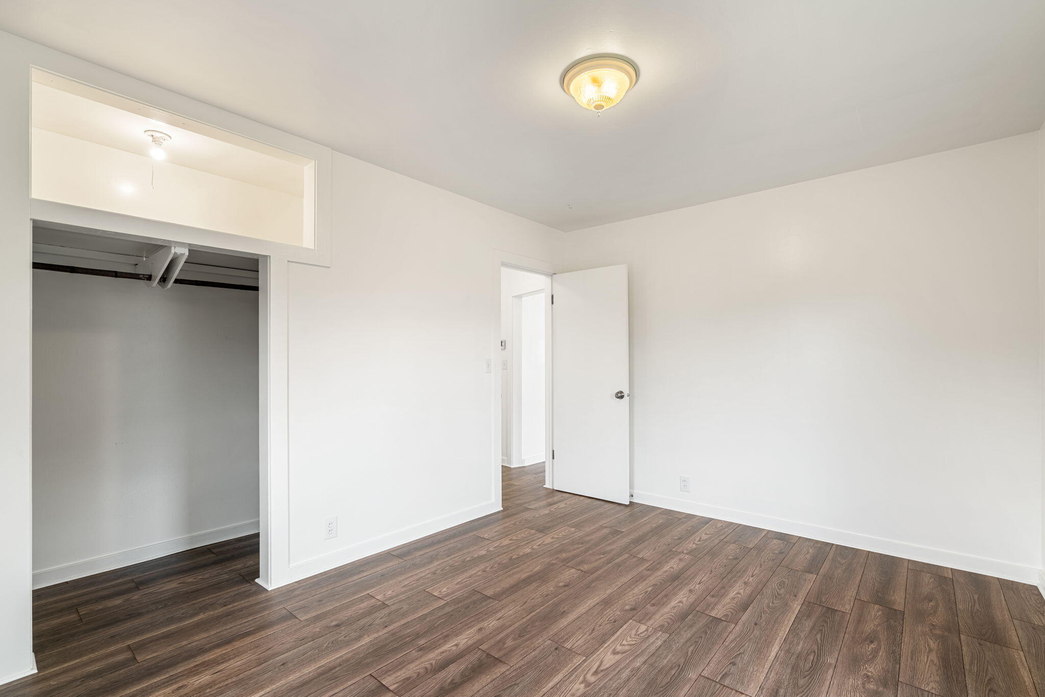 3558 High Street