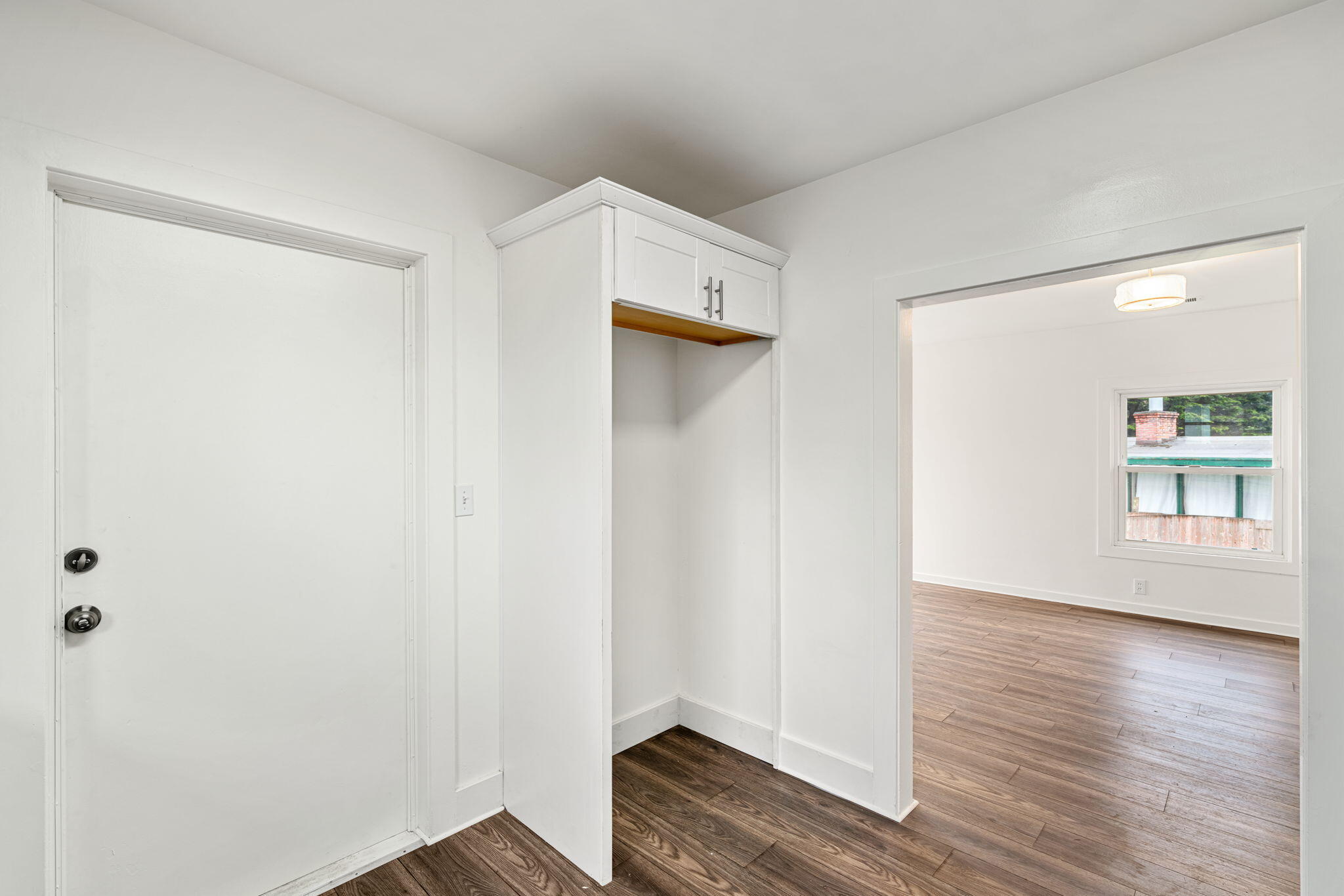 3558 High Street