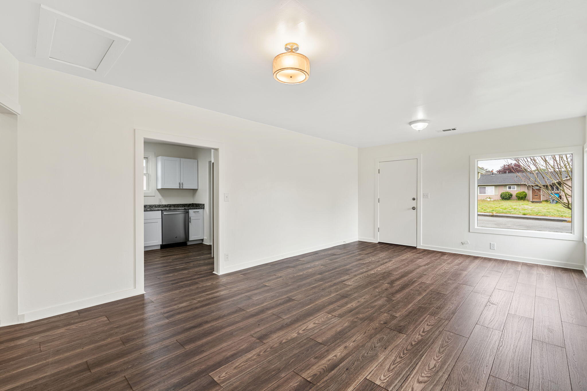 3558 High Street