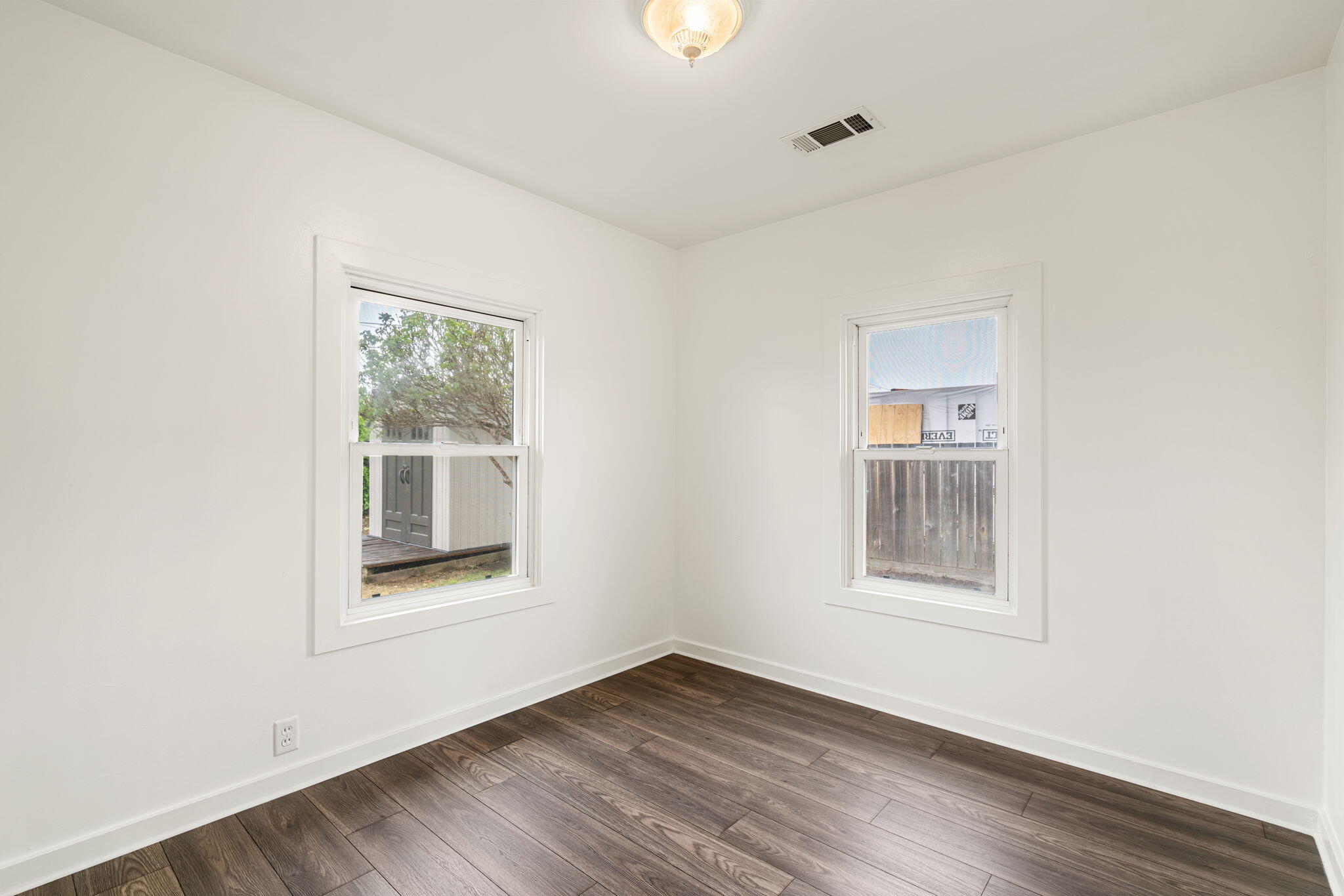 3558 High Street