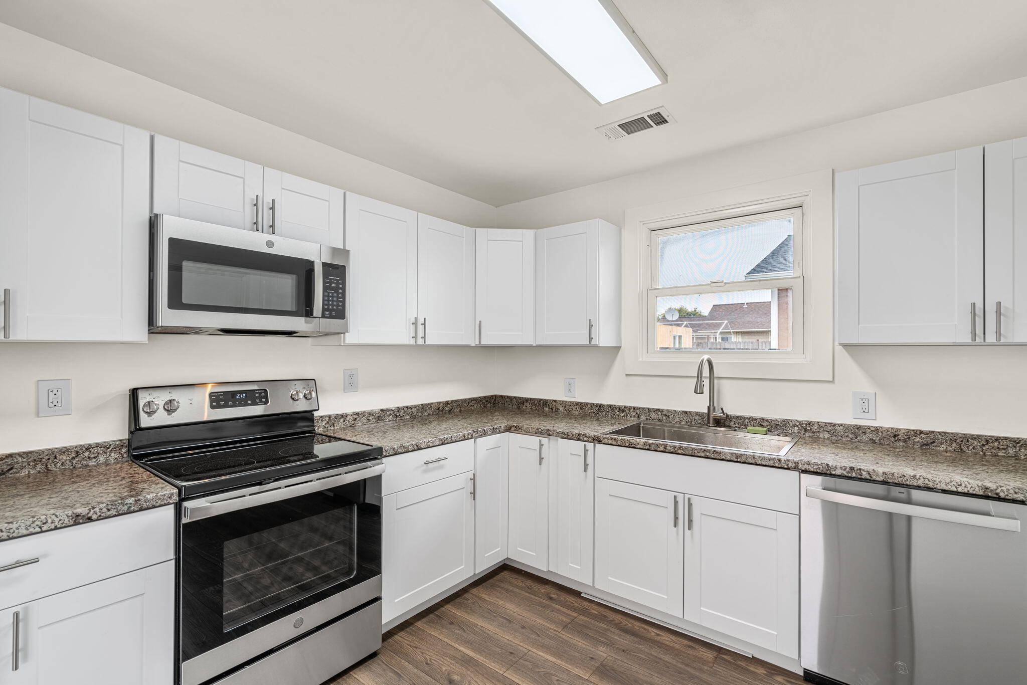 3558 High Street