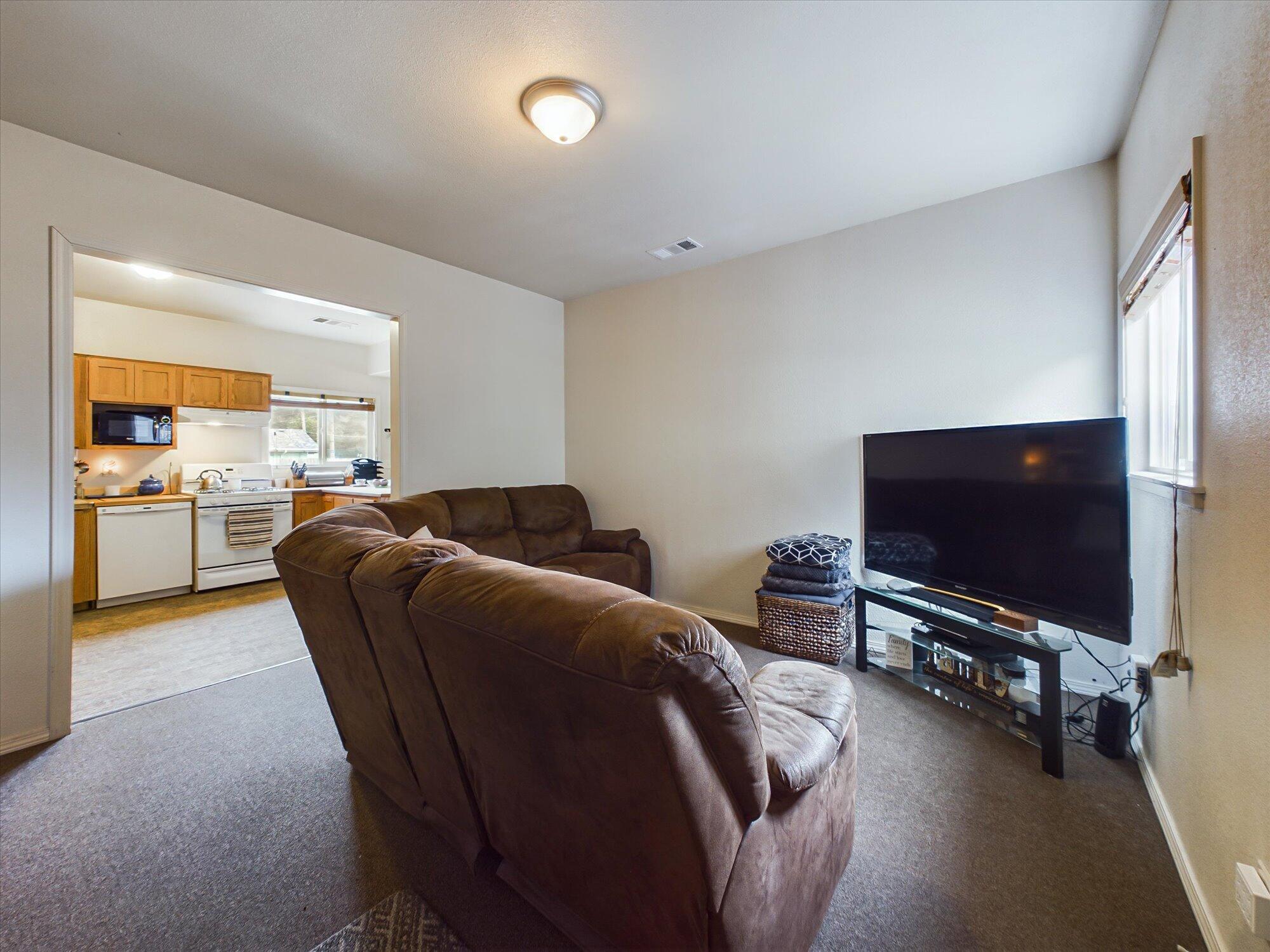 3925 Campton Road