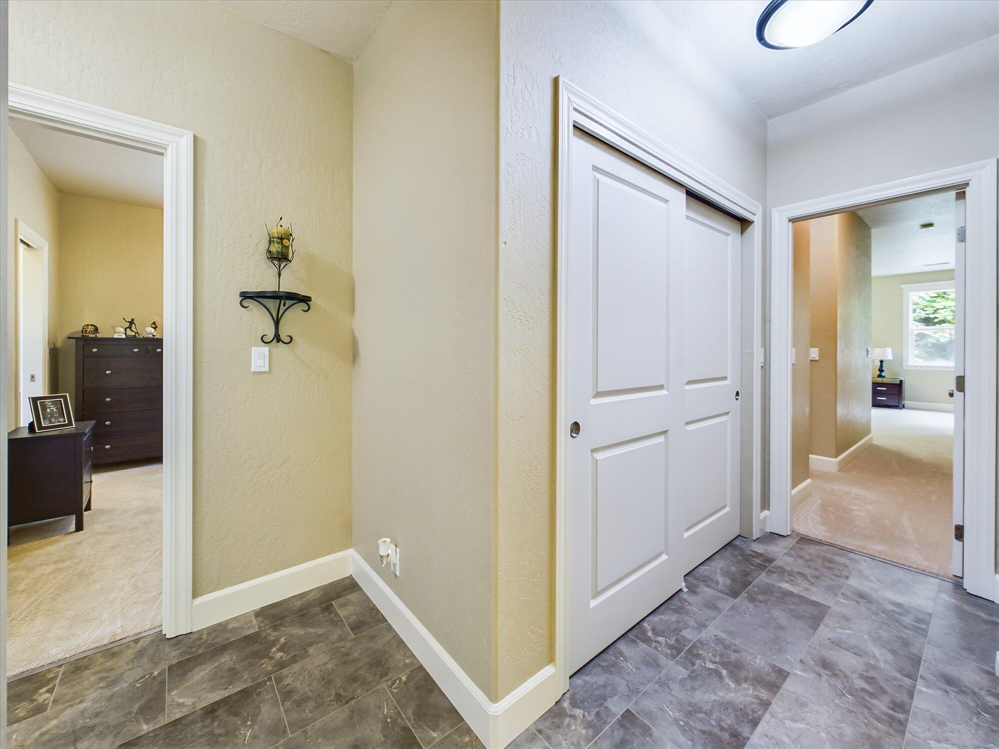 2690 O'Neil Lane