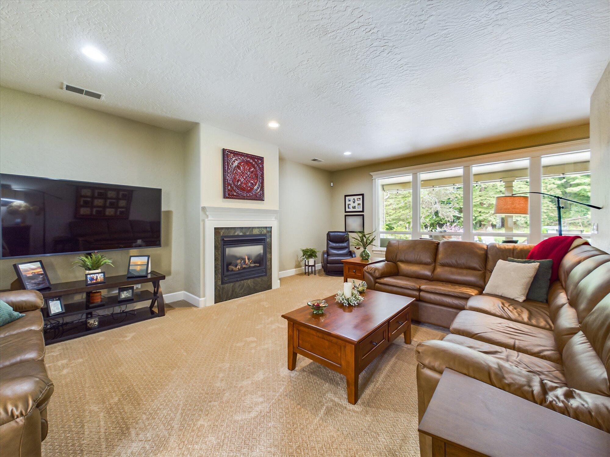 2690 O'Neil Lane