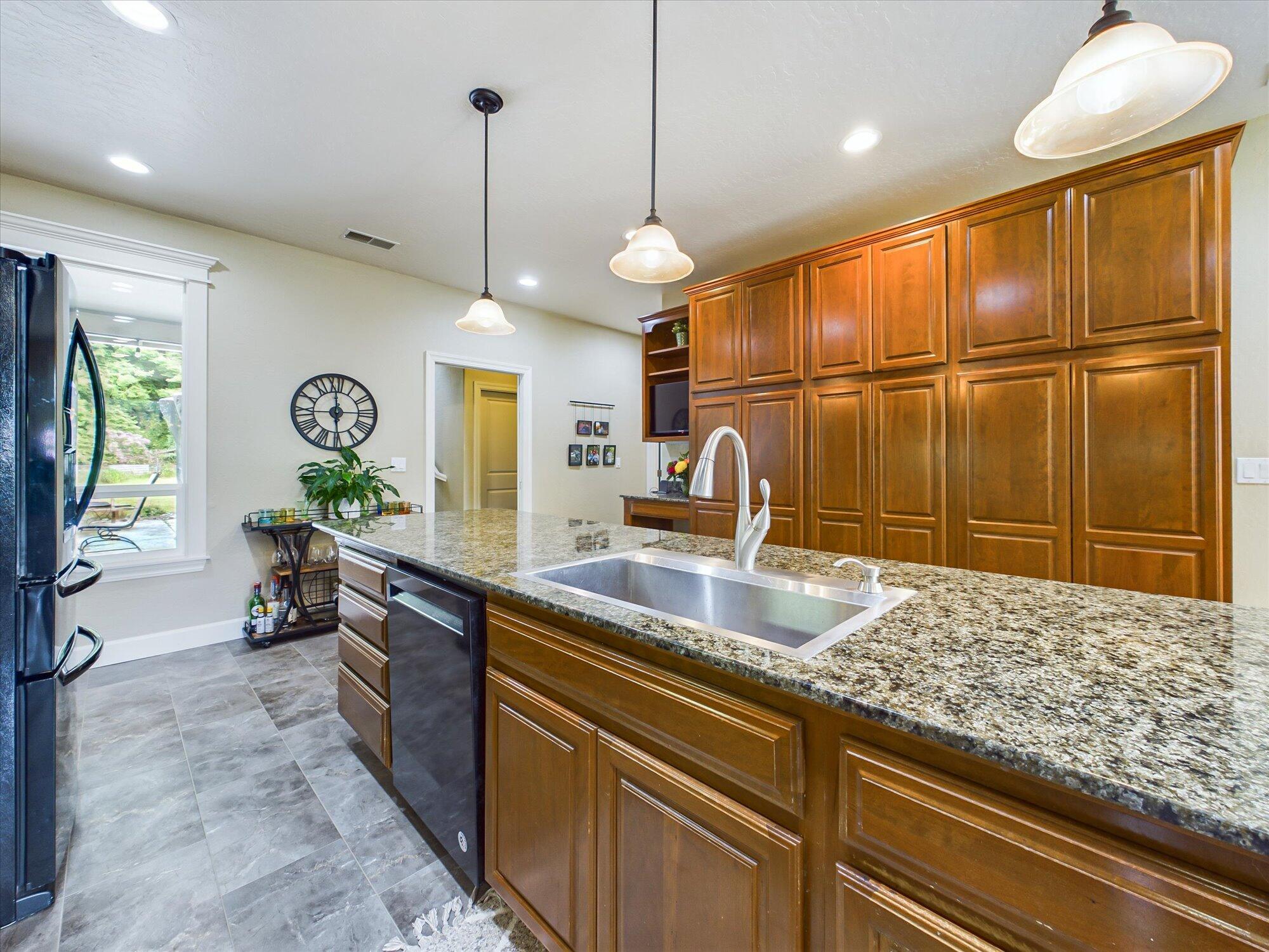 2690 O'Neil Lane