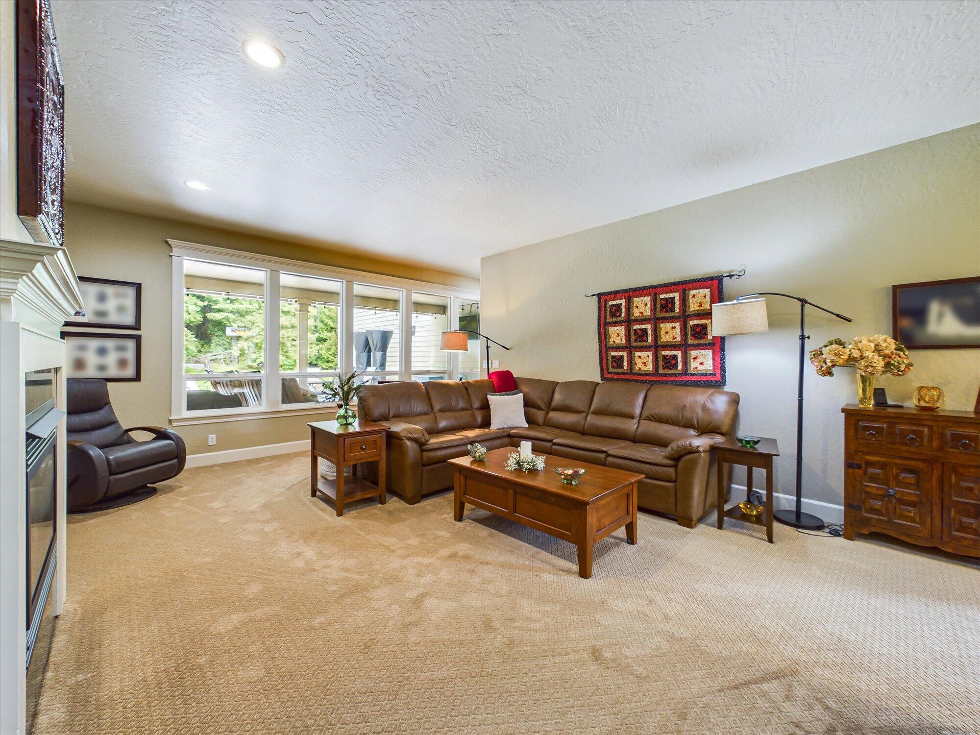 2690 O'Neil Lane