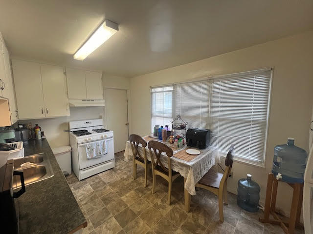 2660 Campton Heights Drive