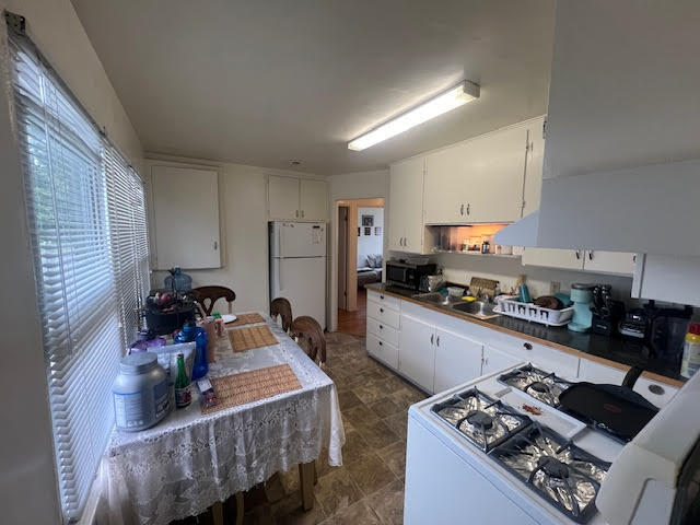 2660 Campton Heights Drive