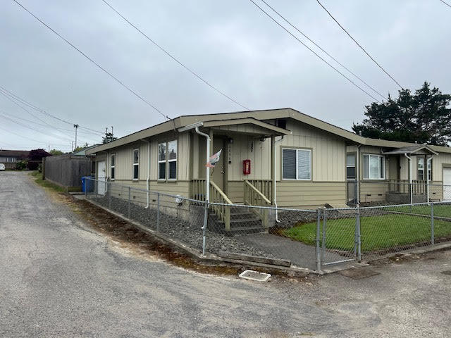 2660 Campton Heights Drive
