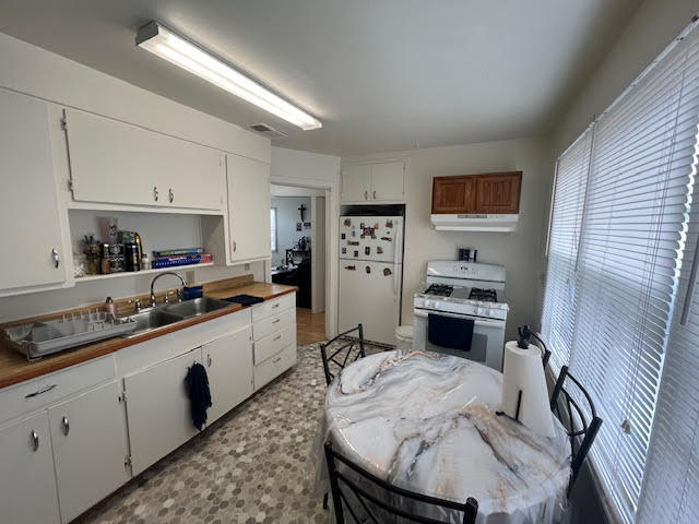 2660 Campton Heights Drive